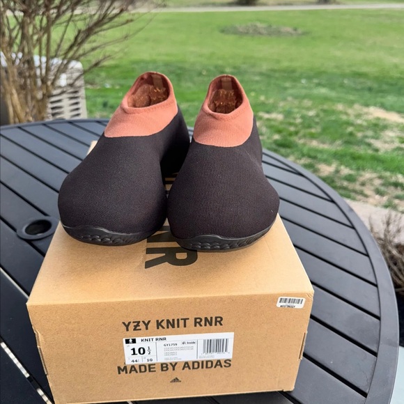 Adidas YZY Knit RNR in Black and Brown men 10.5 - Picture 1 of 7